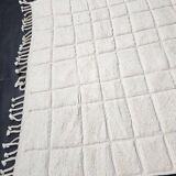 Handmade pure wool rug, size 1.5/2.5 m.