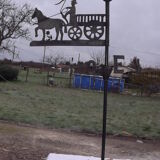 Metal and zinc weather vane, decor a l'attelage charette
