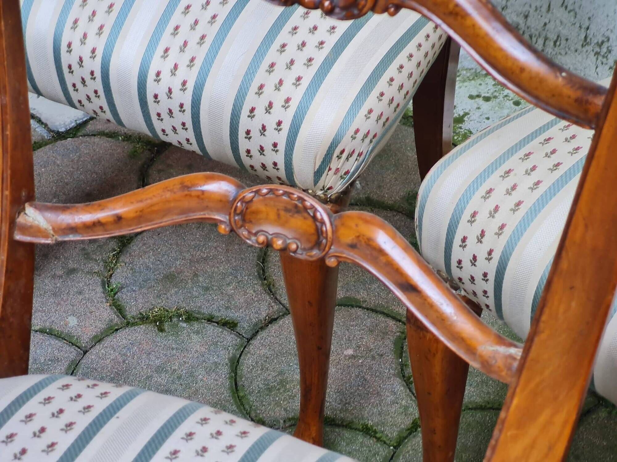 Set of 6 vintage chairs in Chippendale Revival style.