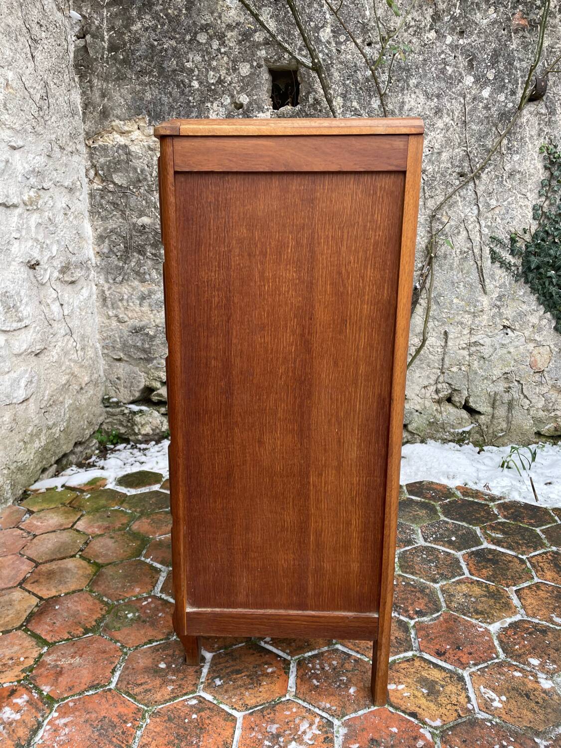 Vintage chest of drawers