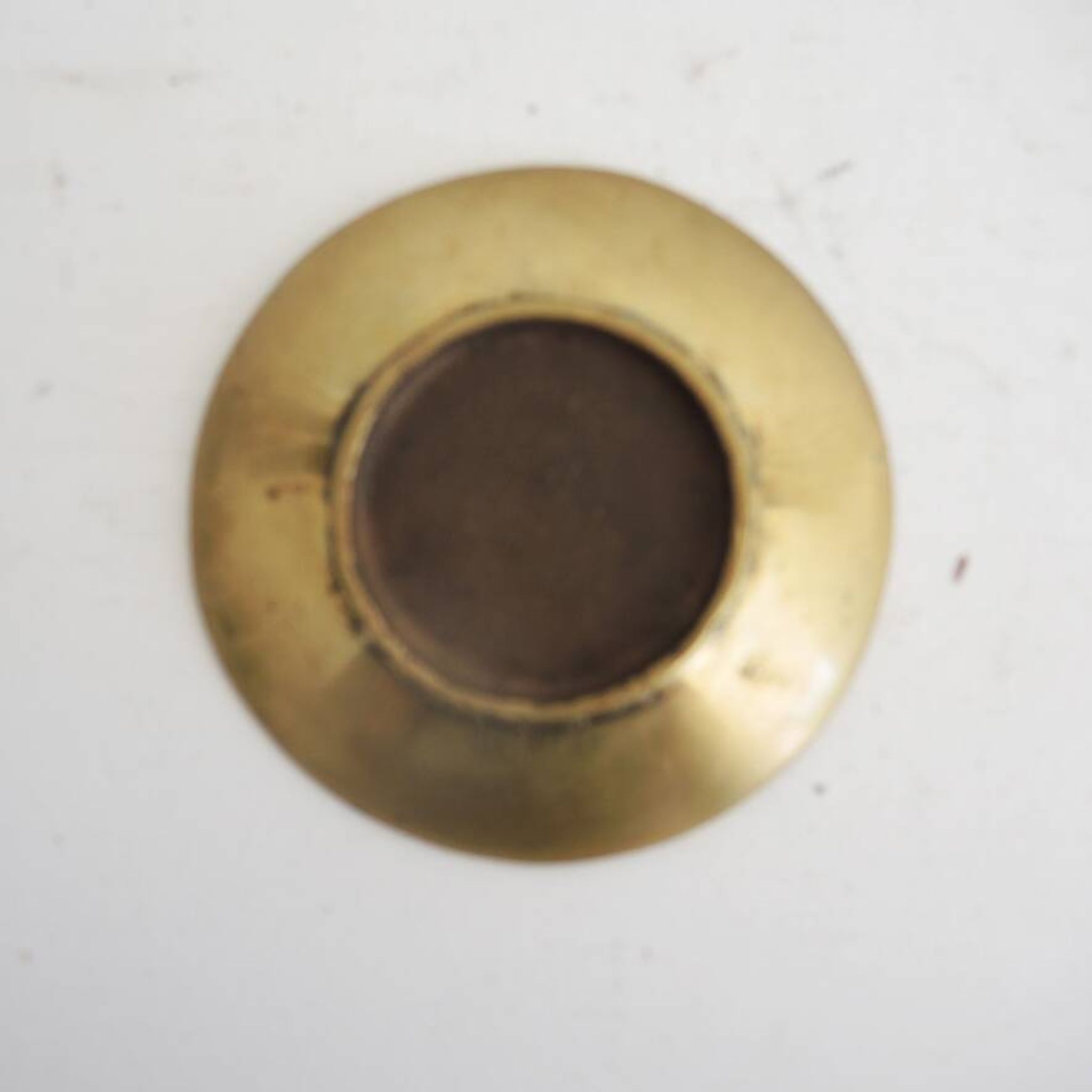 Ancien cendrier fleur de lys en bronze