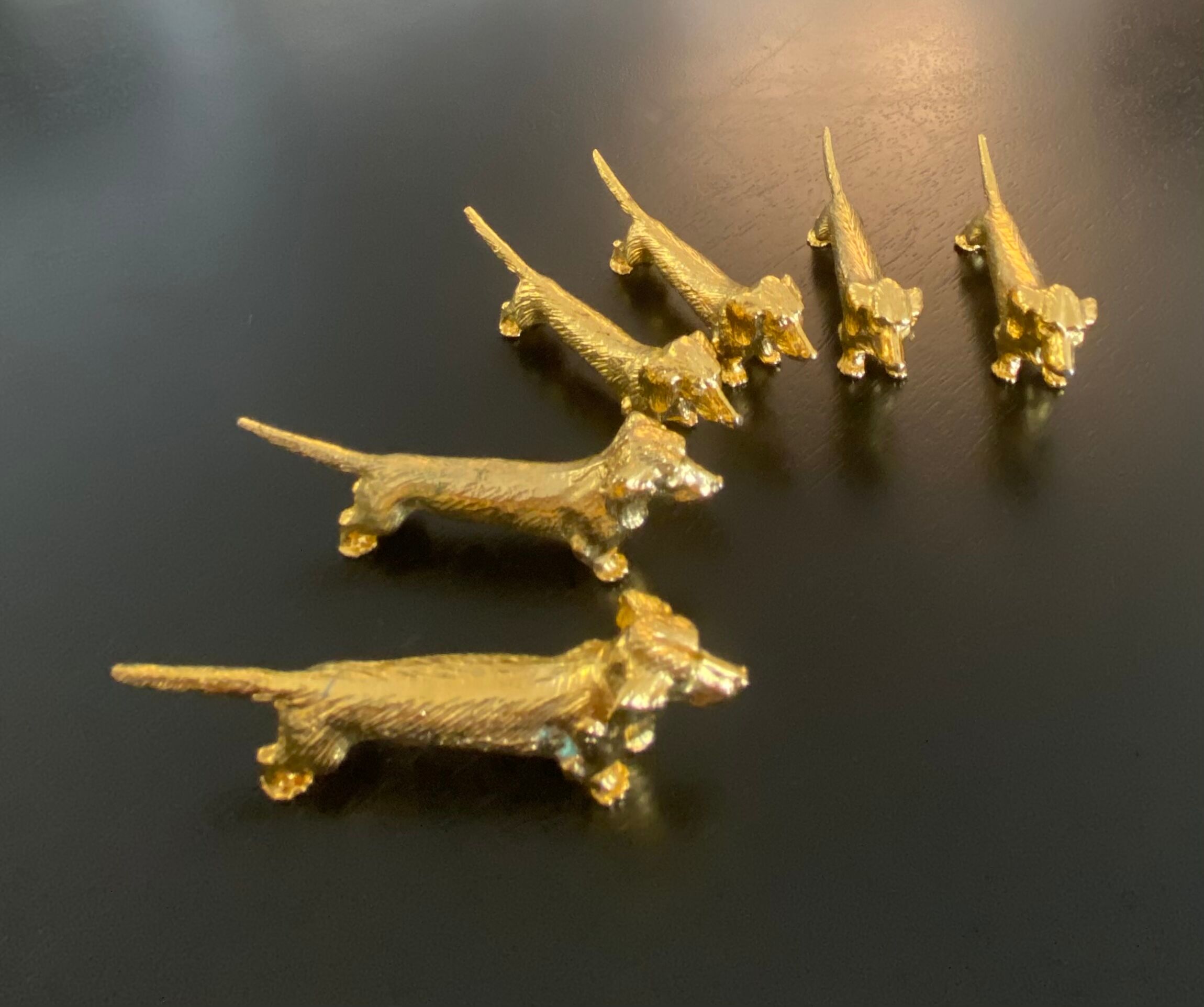 6 knife holders Dachshunds gilded metal