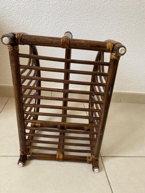 Rattan magazine door