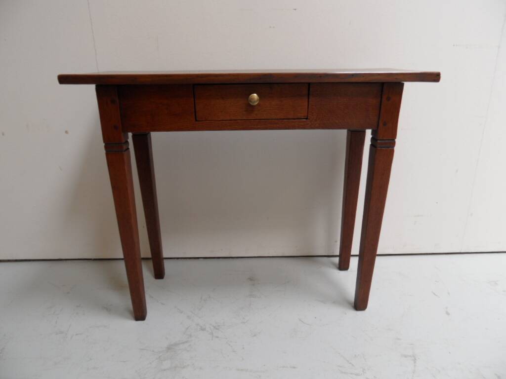 Antique oak sidetable