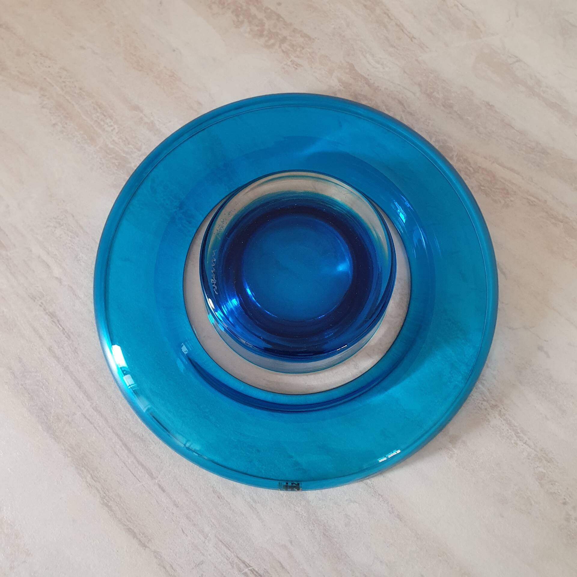 Round blue Murano glass bowl by Venini / signed