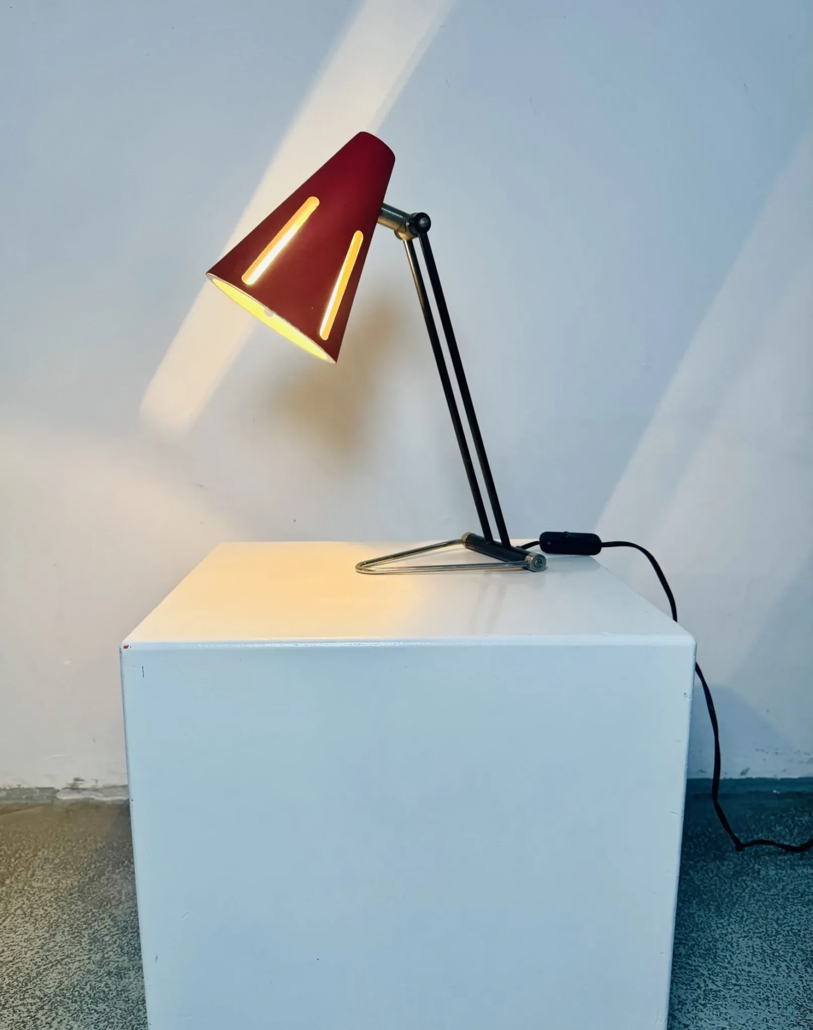 Model 1 'Sun Series' Desk Lamp By H. Busquet For Hala Zeist, The Netherlands, 1950S