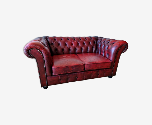 Canapé chesterfield deux places rouge