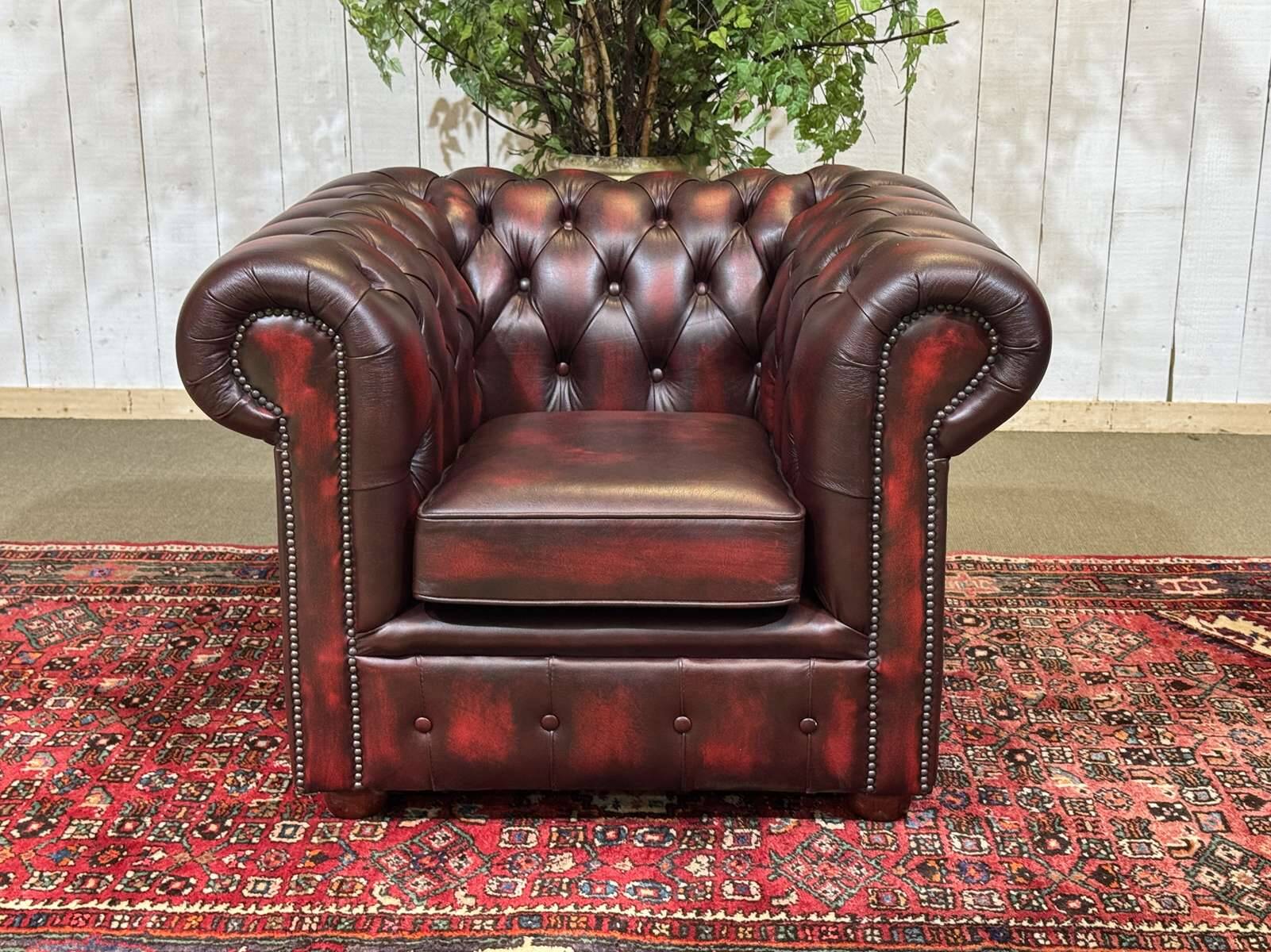 90s red leather Chesterfield armchair