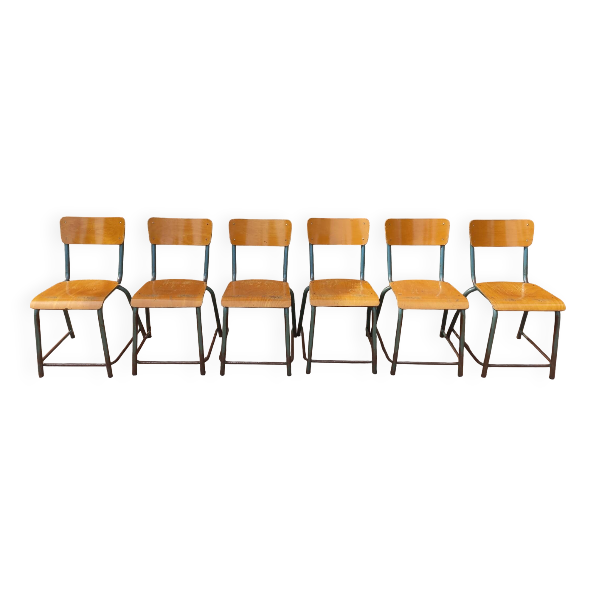6 chaises d'école vintage