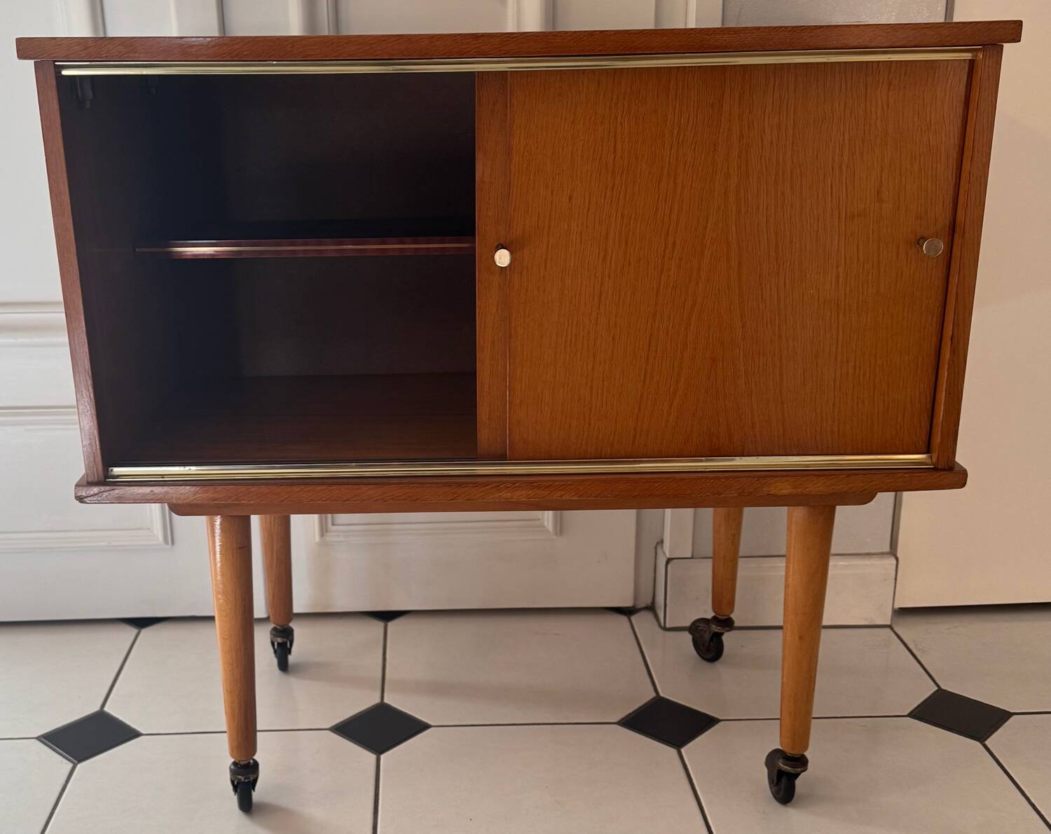 Vintage Scandinavian sideboard/buffet