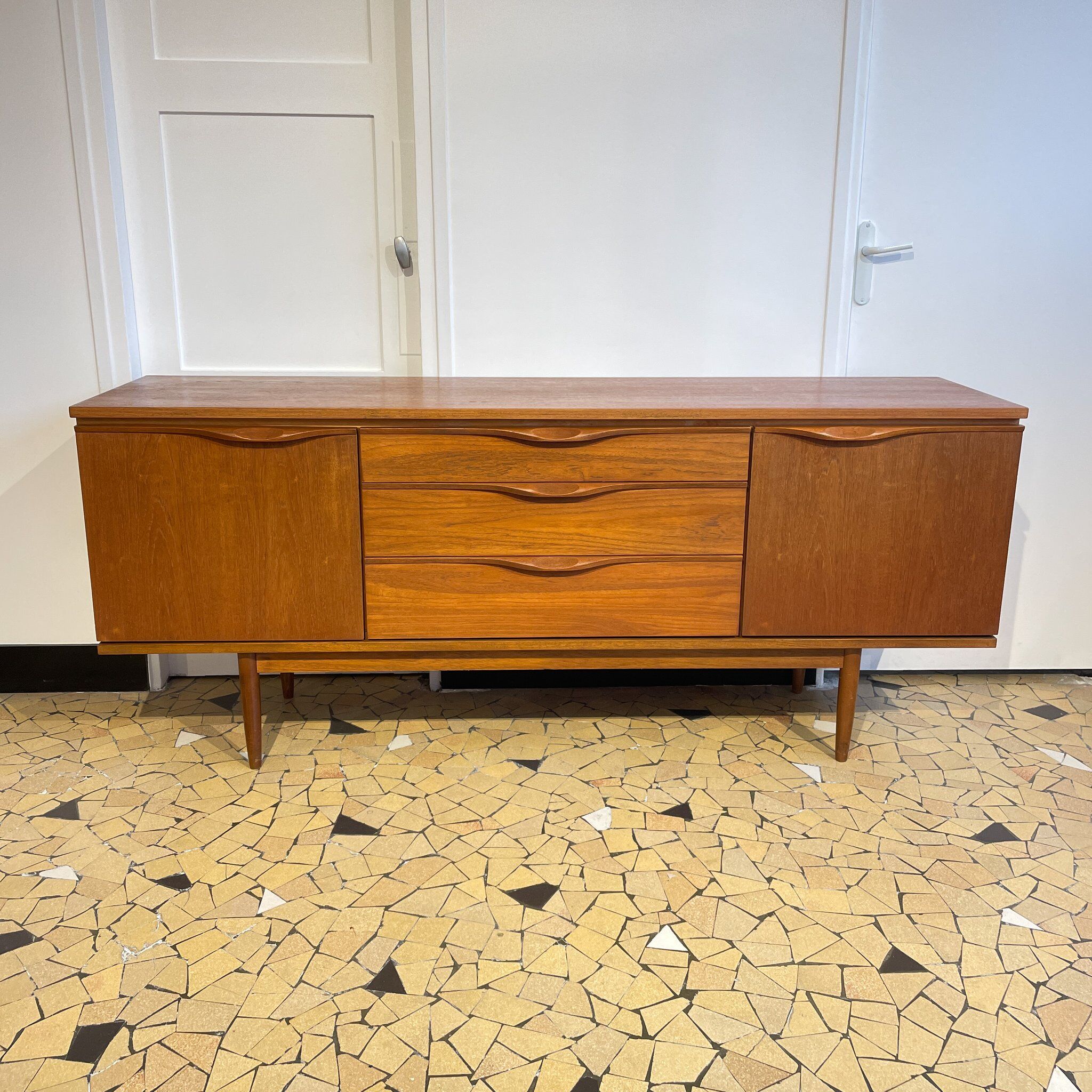 Row organic handles 183cm