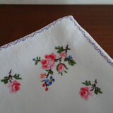 Openwork tablecloth and 8 assorted napkins 230 x 165
