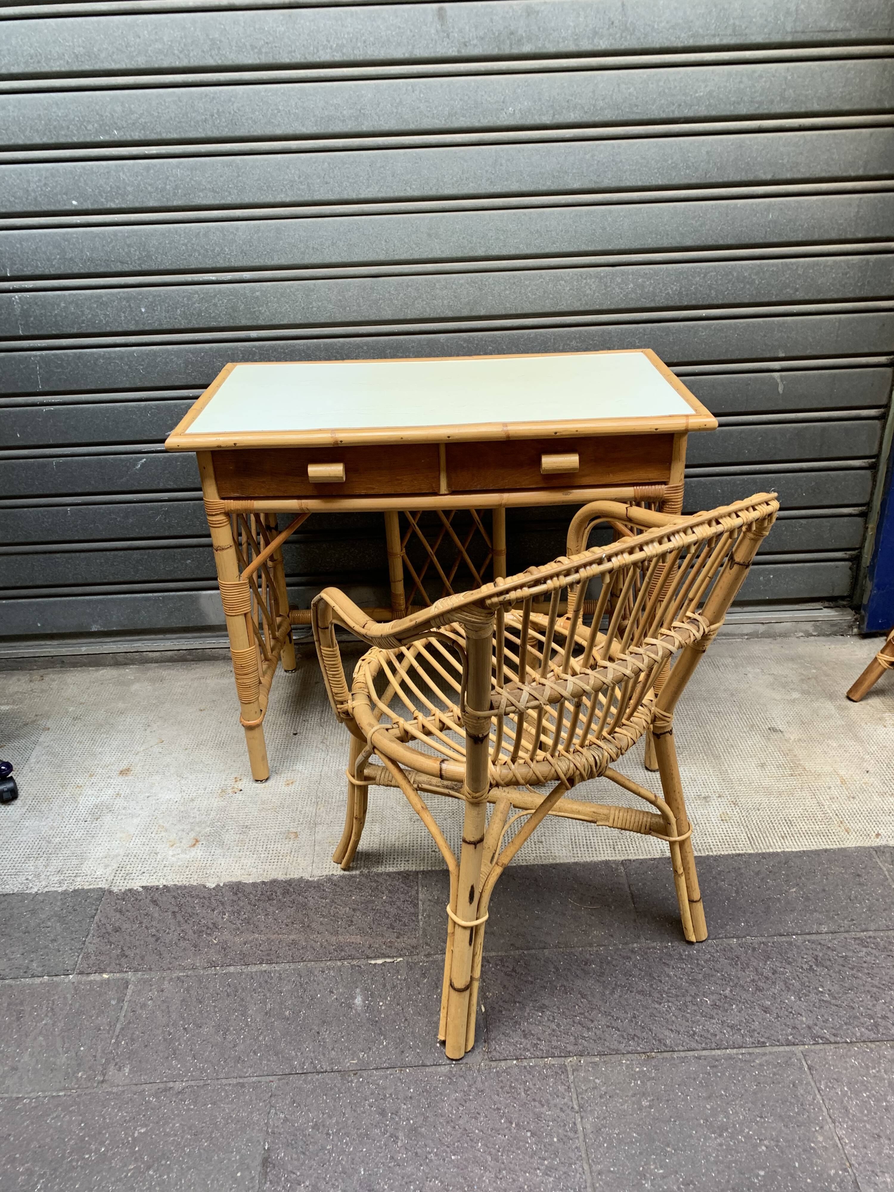 Flat desk in rattan and formica 1970s'