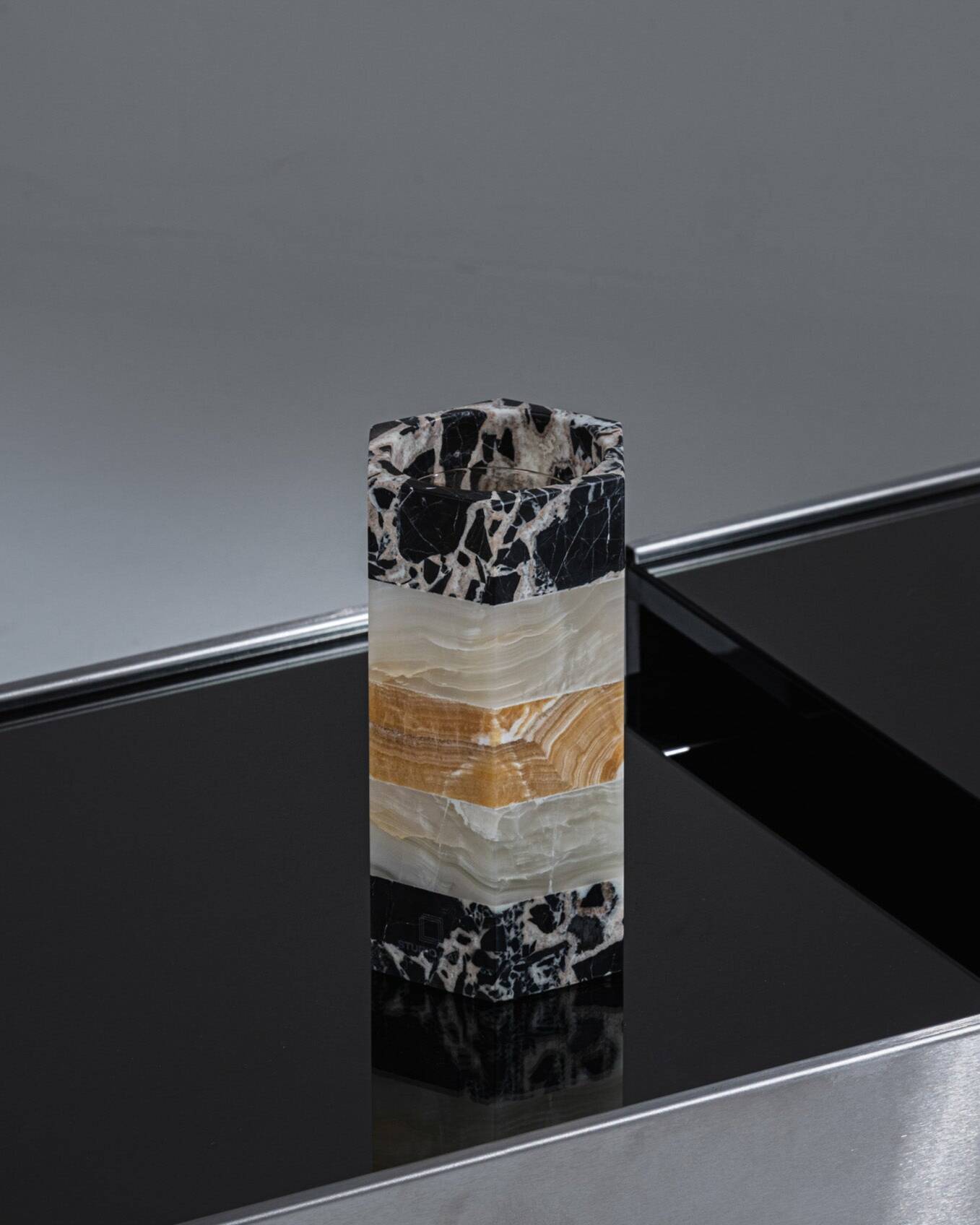 Vase emma en marbre, onyx blanc et orange