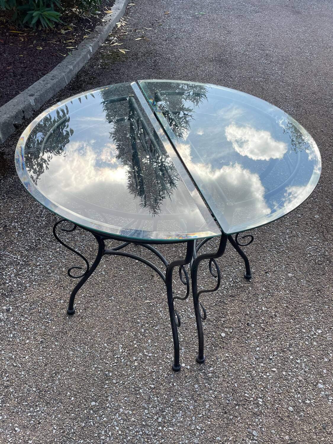 Glass and iron table with two side tables and 8 chairs