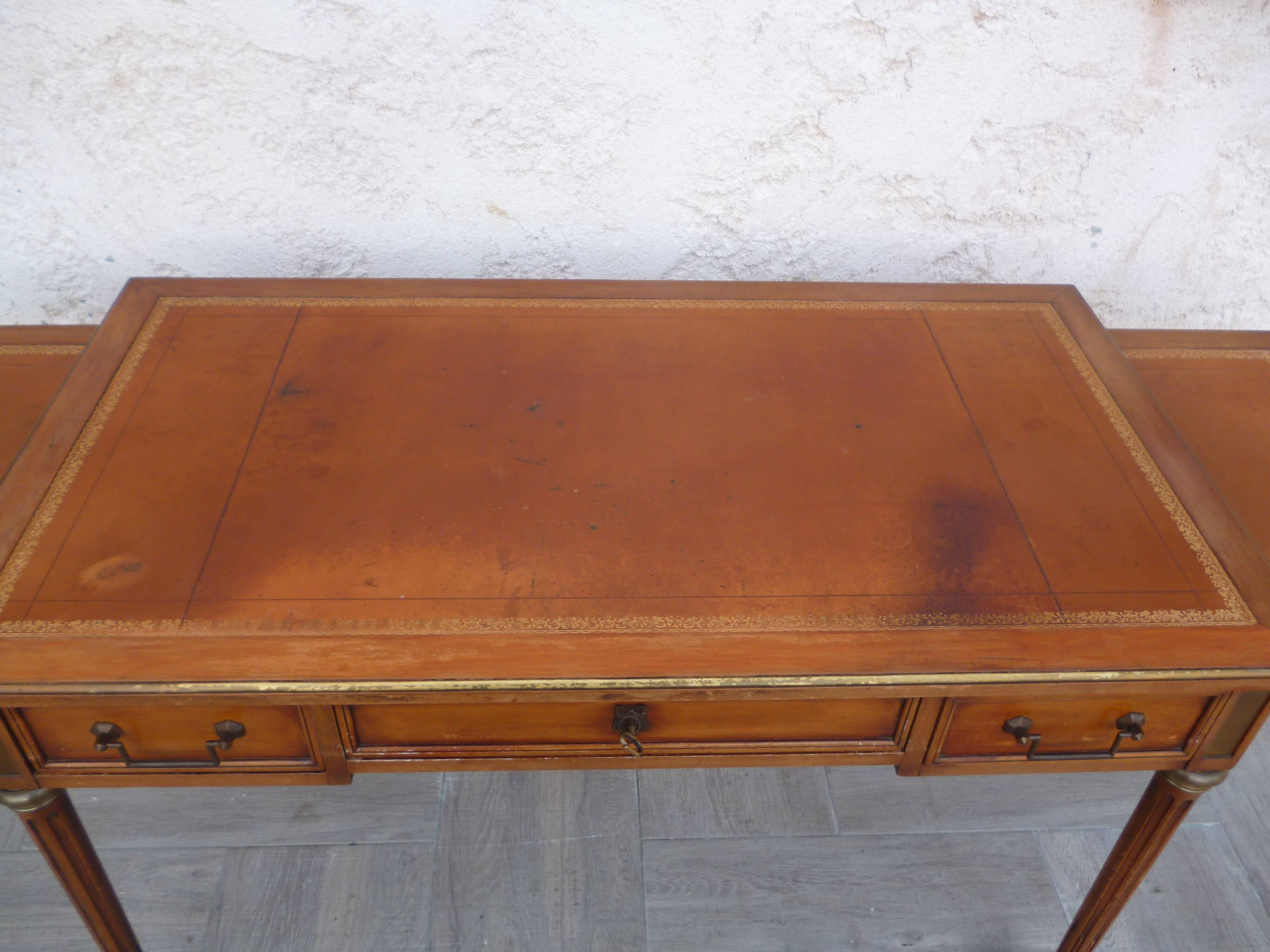 Bureau style Louis XVI à tirettes