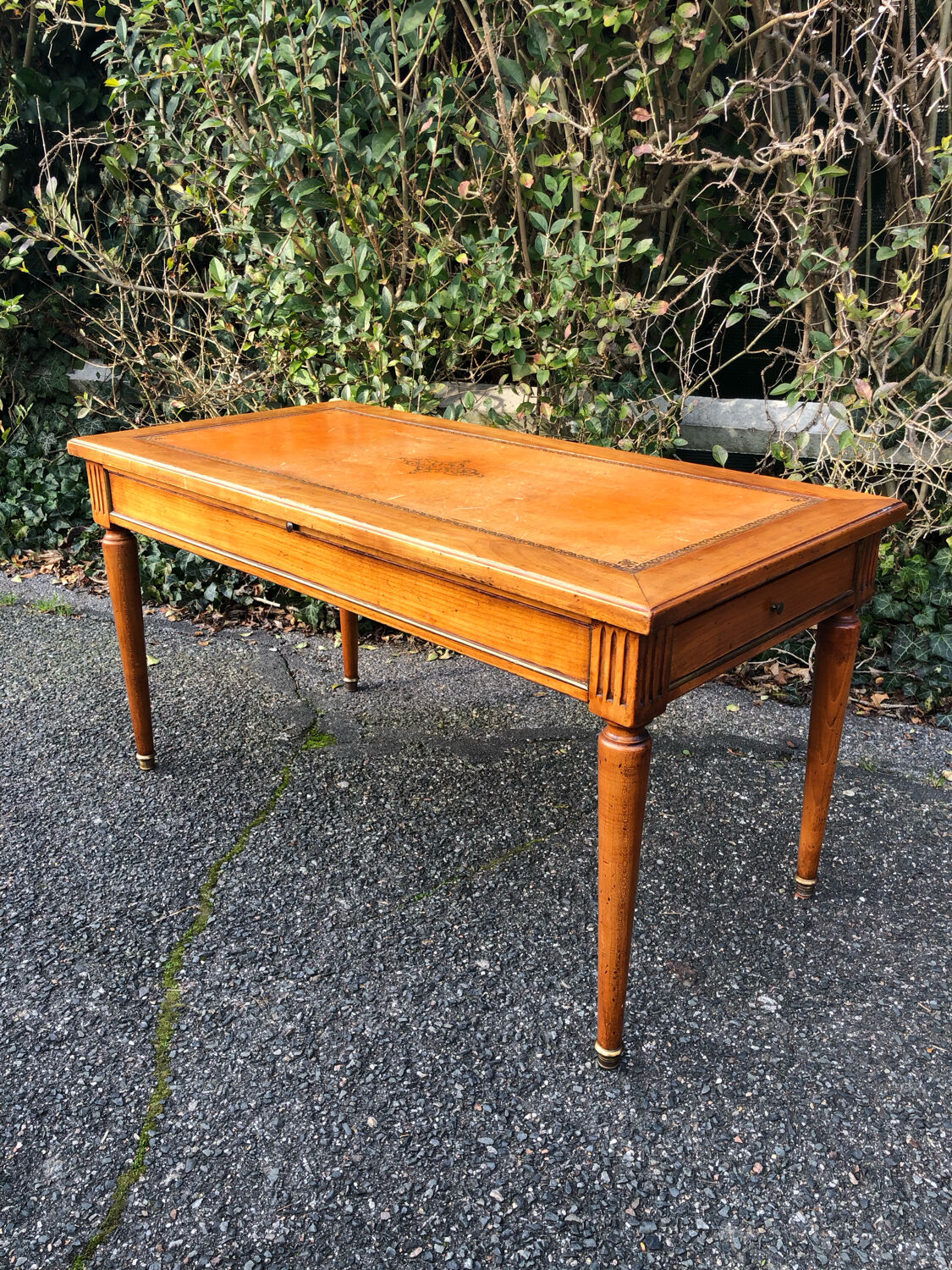 Louis XVI style coffee table leather