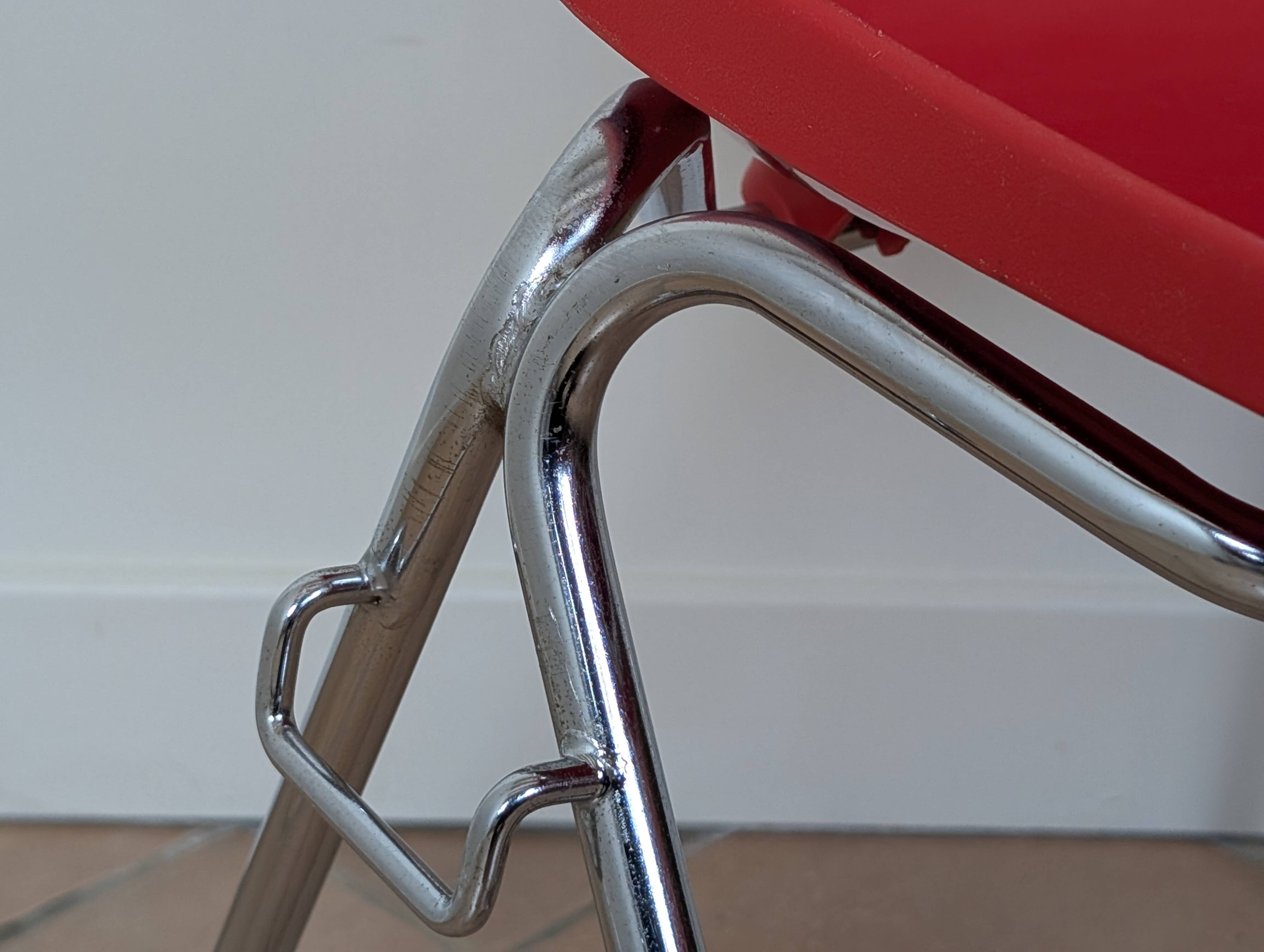 Lafargue L202 stackable chairs