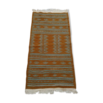 Berber carpet and blue 118 x 61 cm