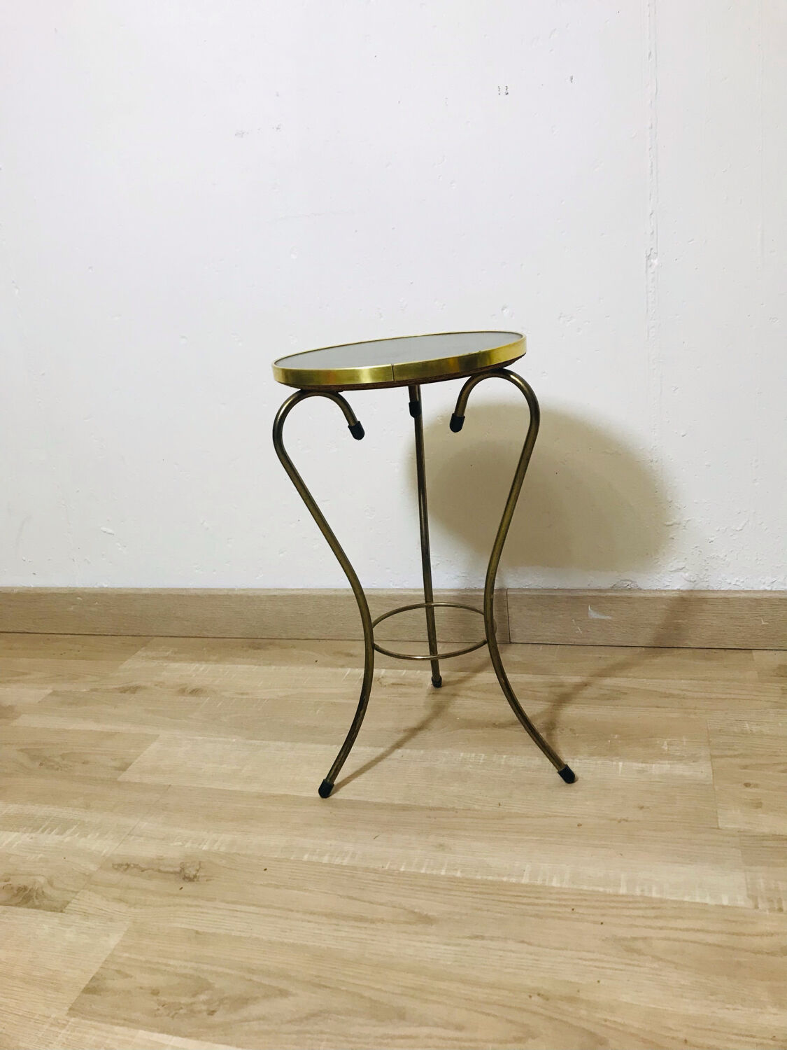 Fifth wheel plant holder 60'