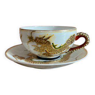 Tea cup with saucer