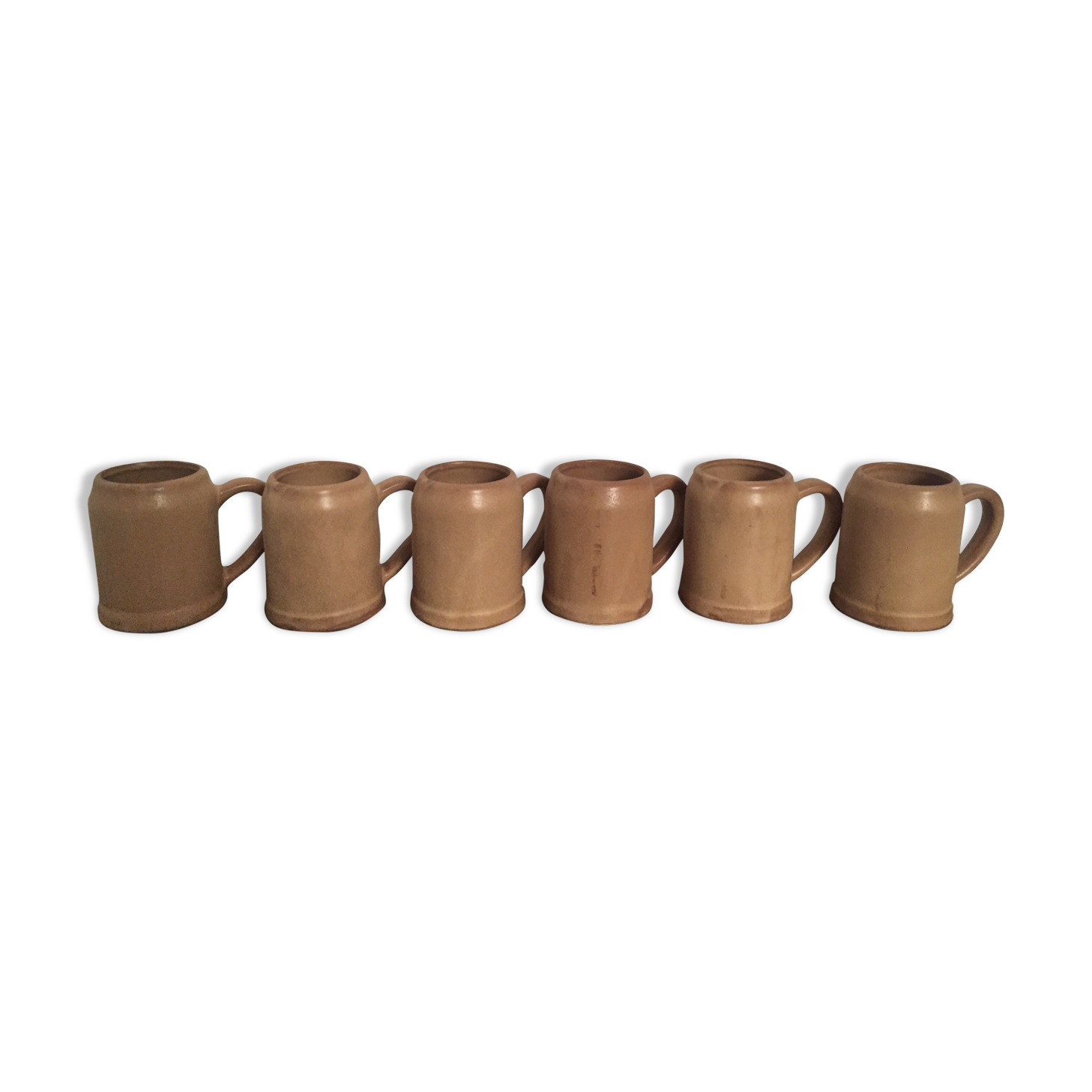 Lot of 6 stoneware mugs