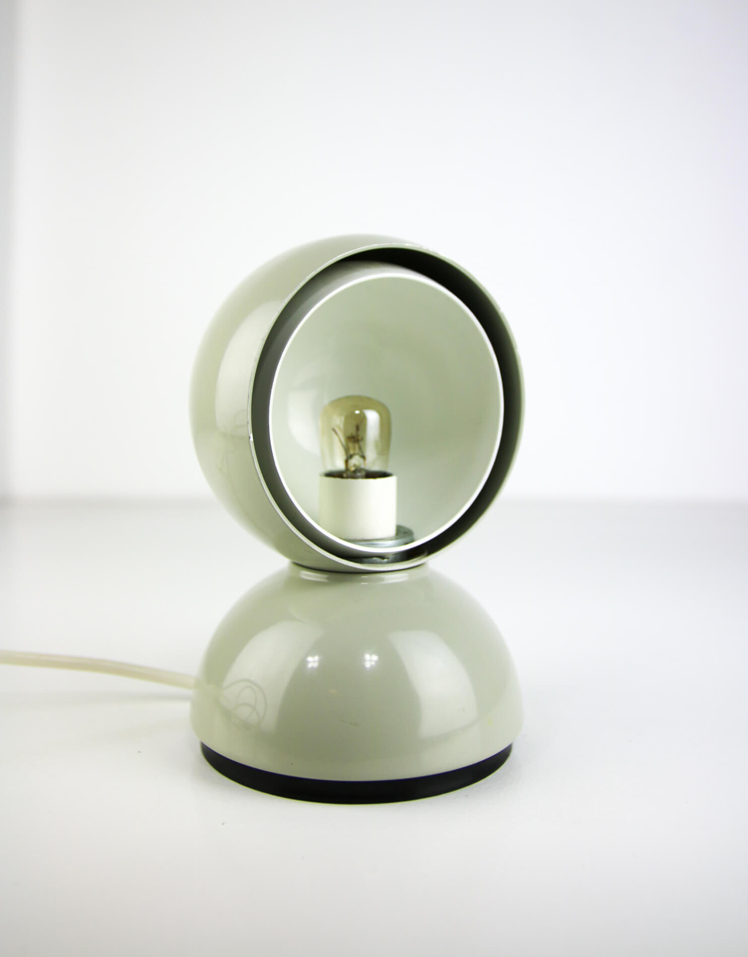 Lampe de table vintage Eclisse par Vico Magistretti pour Artemide