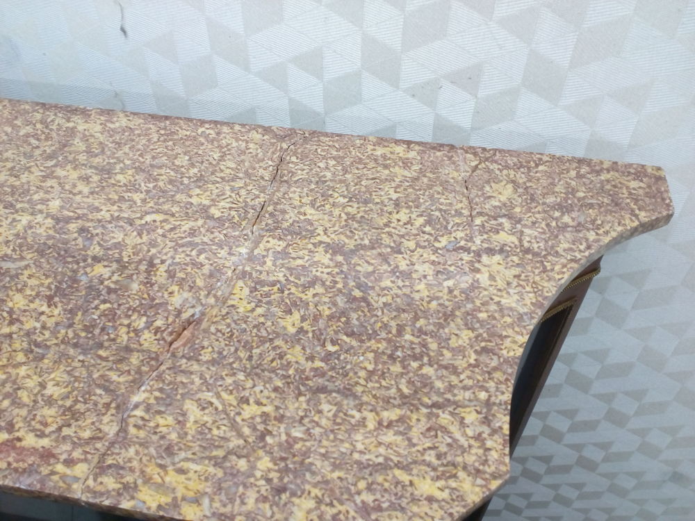 Louis XV style showcase