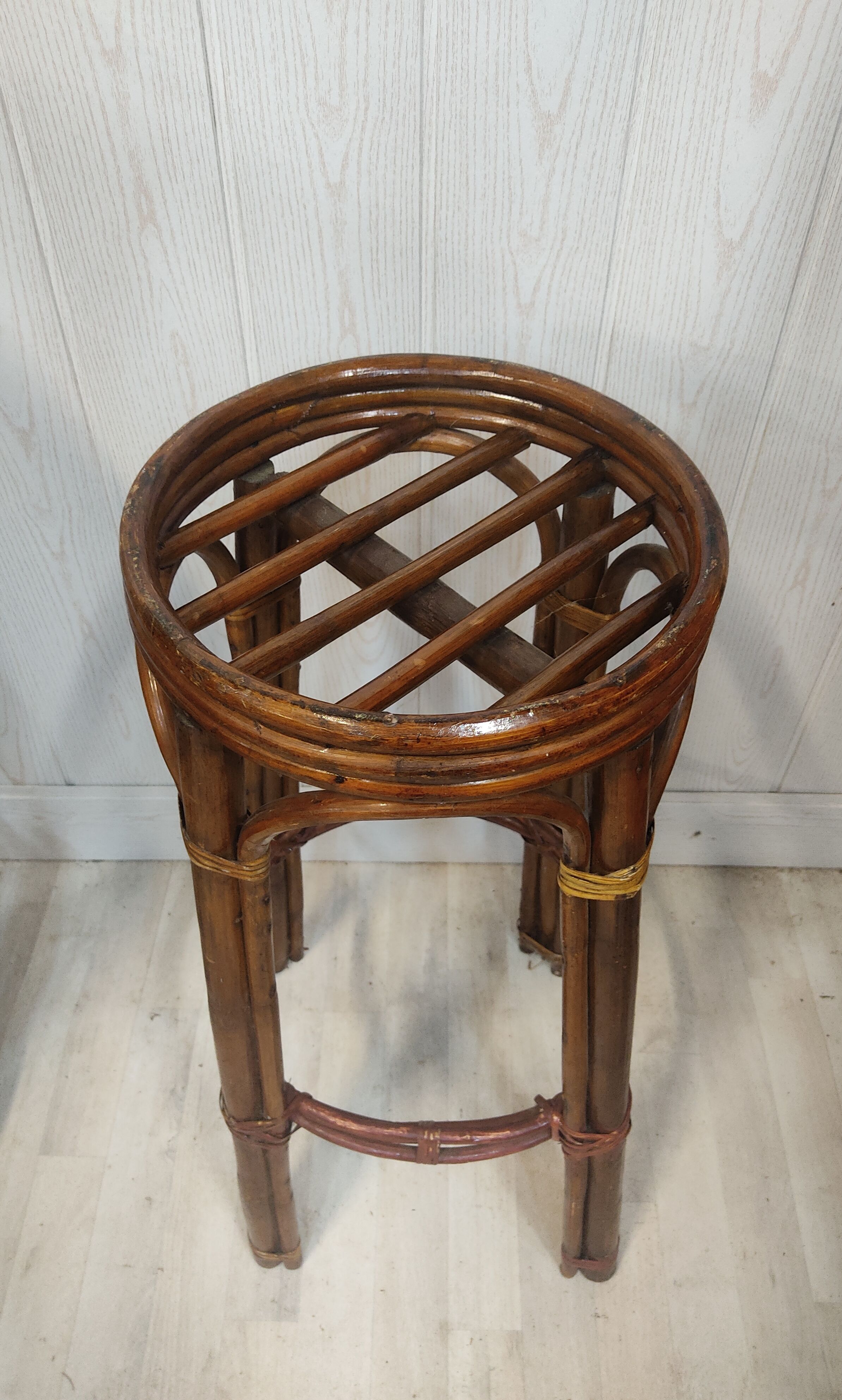 Rattan and canning bar