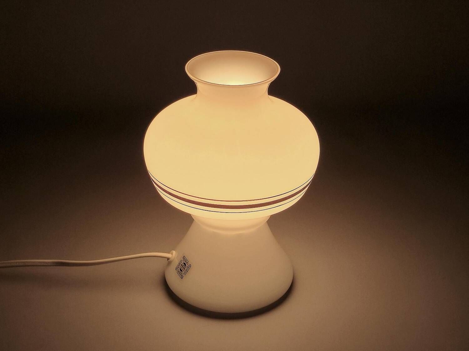 Lampe champignon en verre opalin Flygsfors Orrefors, Suède années 1970