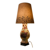 Lampe asiatique vintage en céramique socle bois, abat jour inclinable
