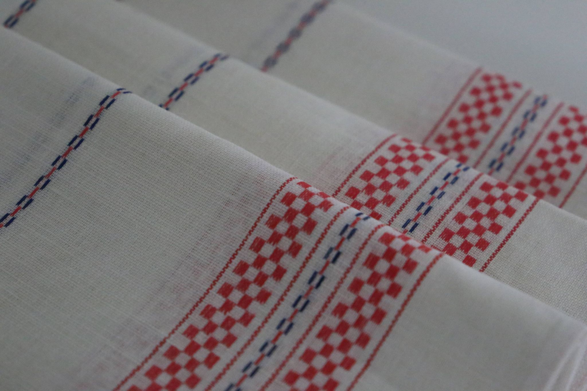 Set of 3 tea towels in mestizo, white and red, new and vintage