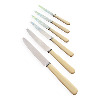 Bakelite handle knives