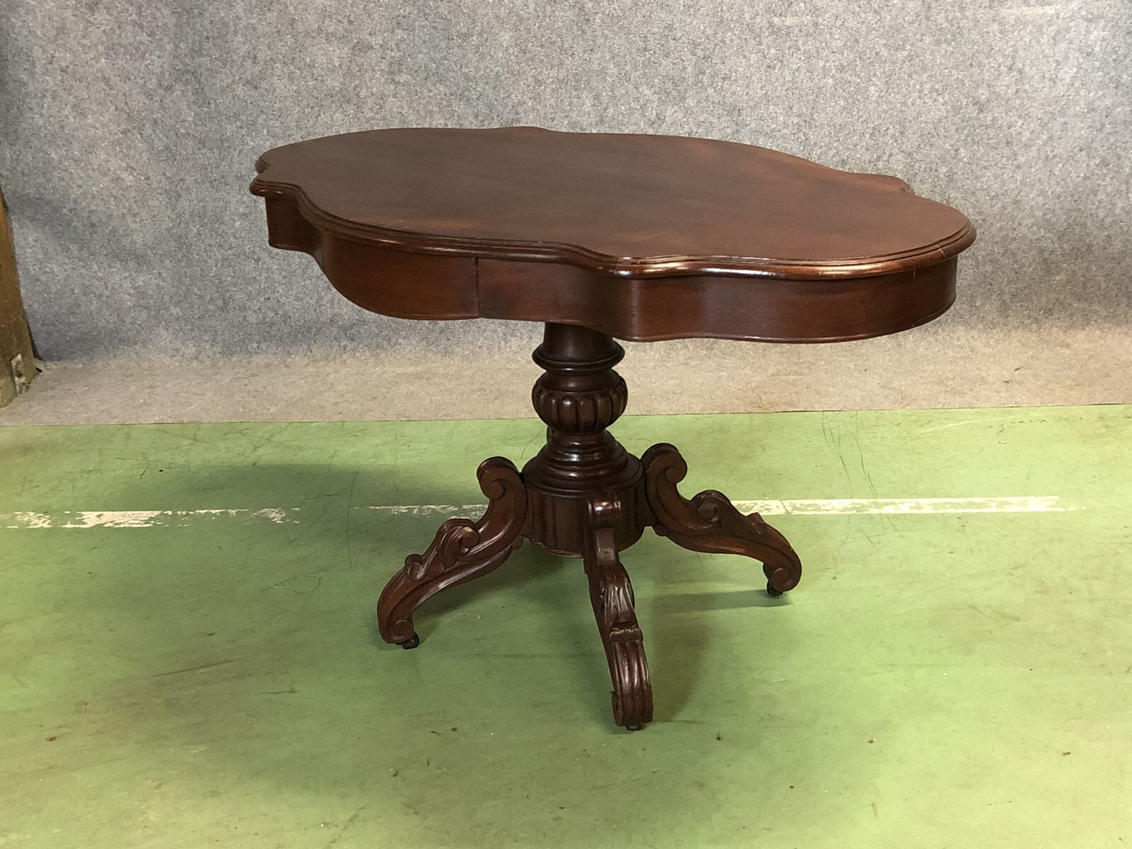 Table Louis Philippe violin late XIXth mahogany