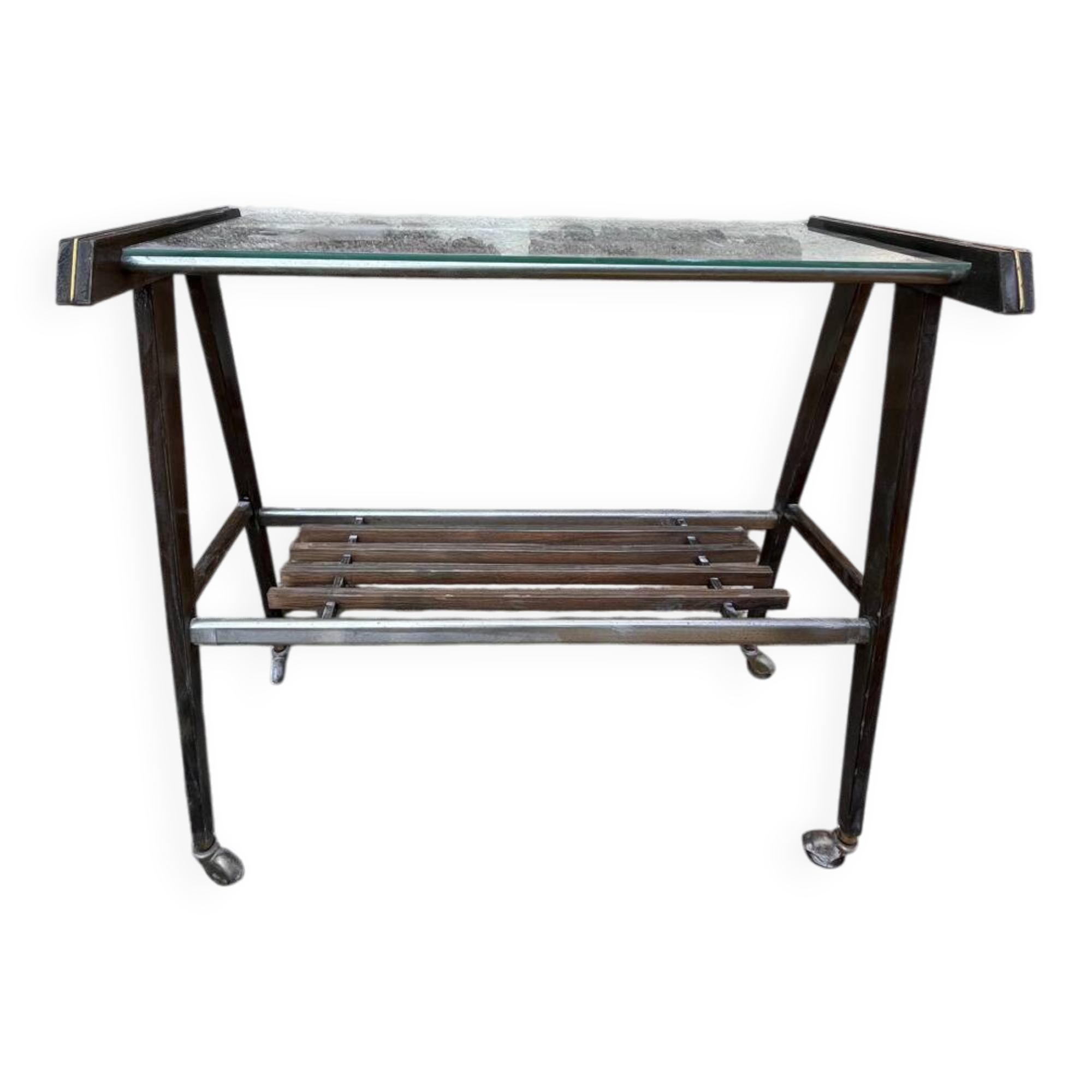 Vintage dessert table