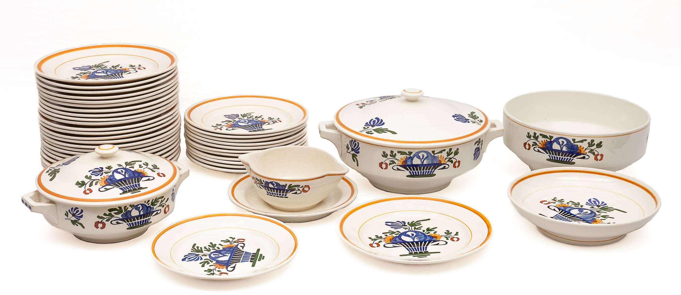 Lunéville earthenware dinner service
