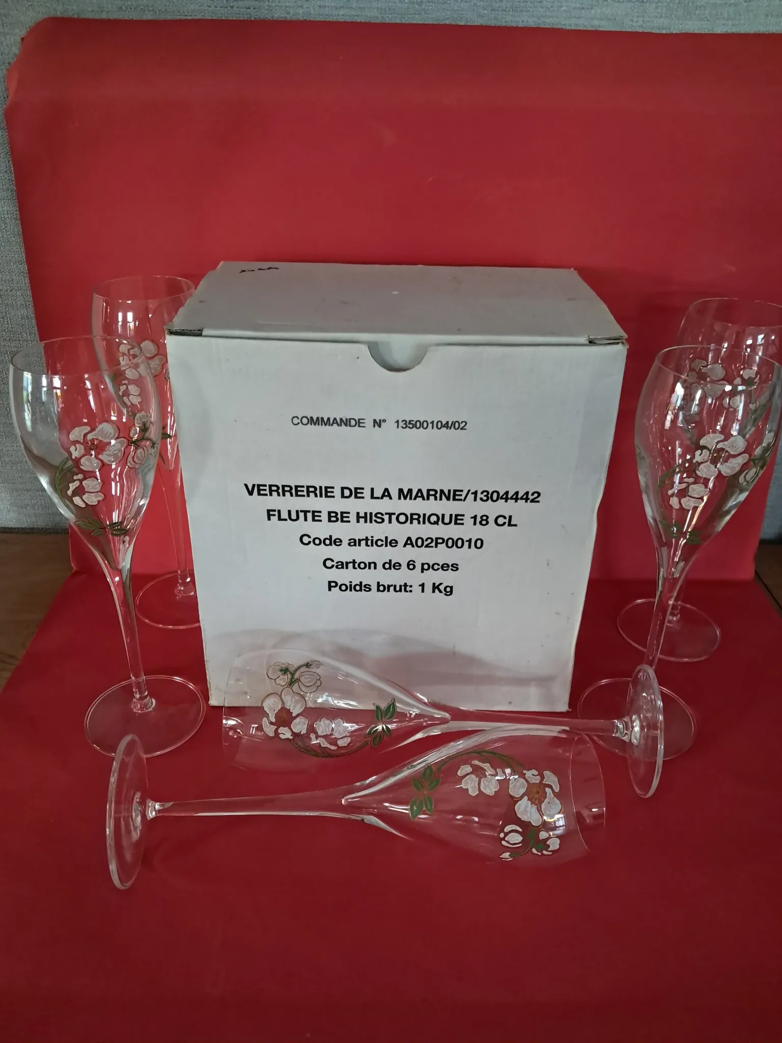 6 Perrier Jouet Belle Epoque champagne flutes in original box.