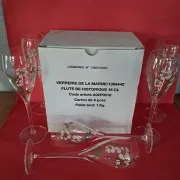 6 Perrier Jouet Belle Epoque champagne flutes in original box.