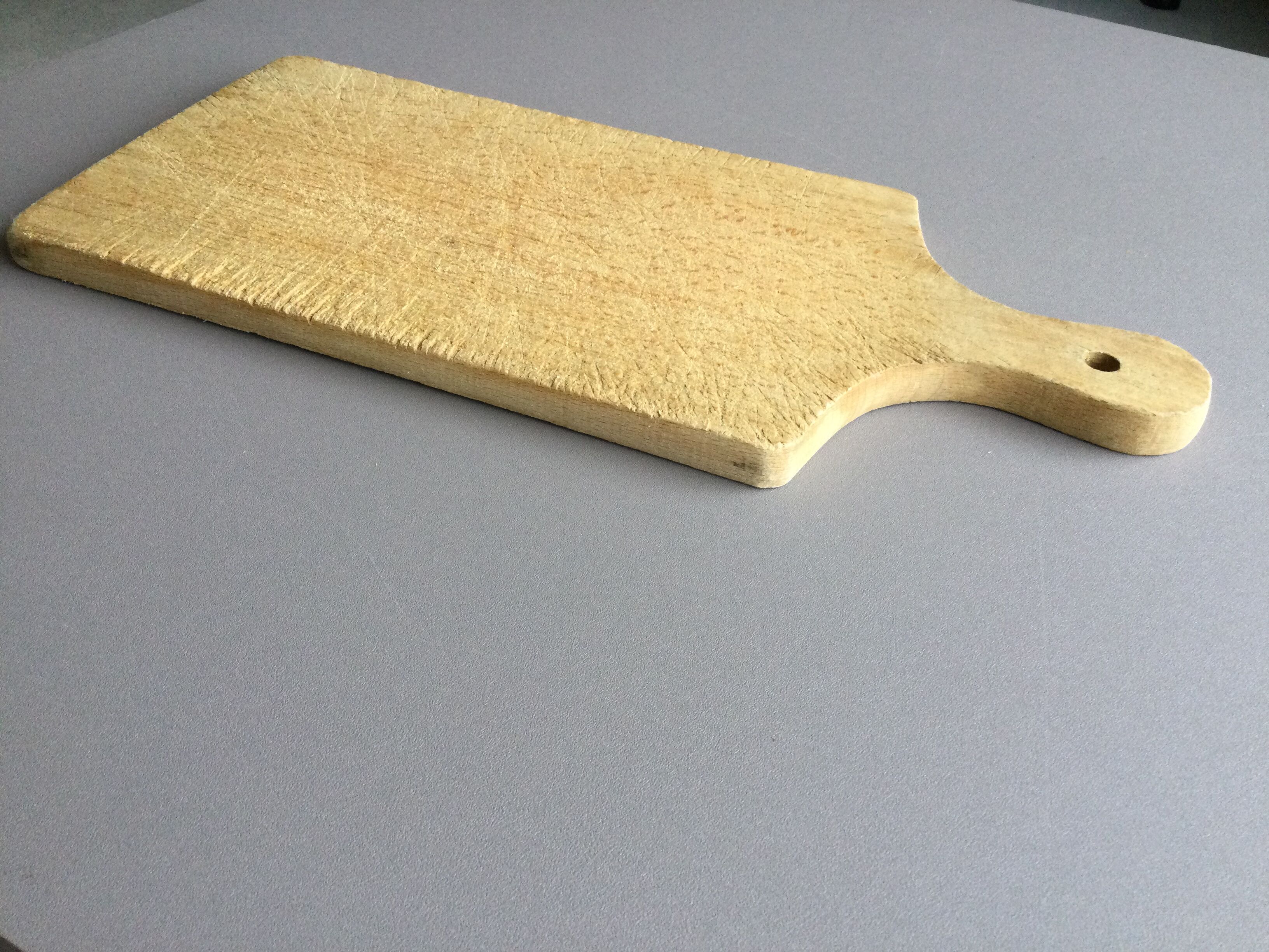 Wooden cutting board