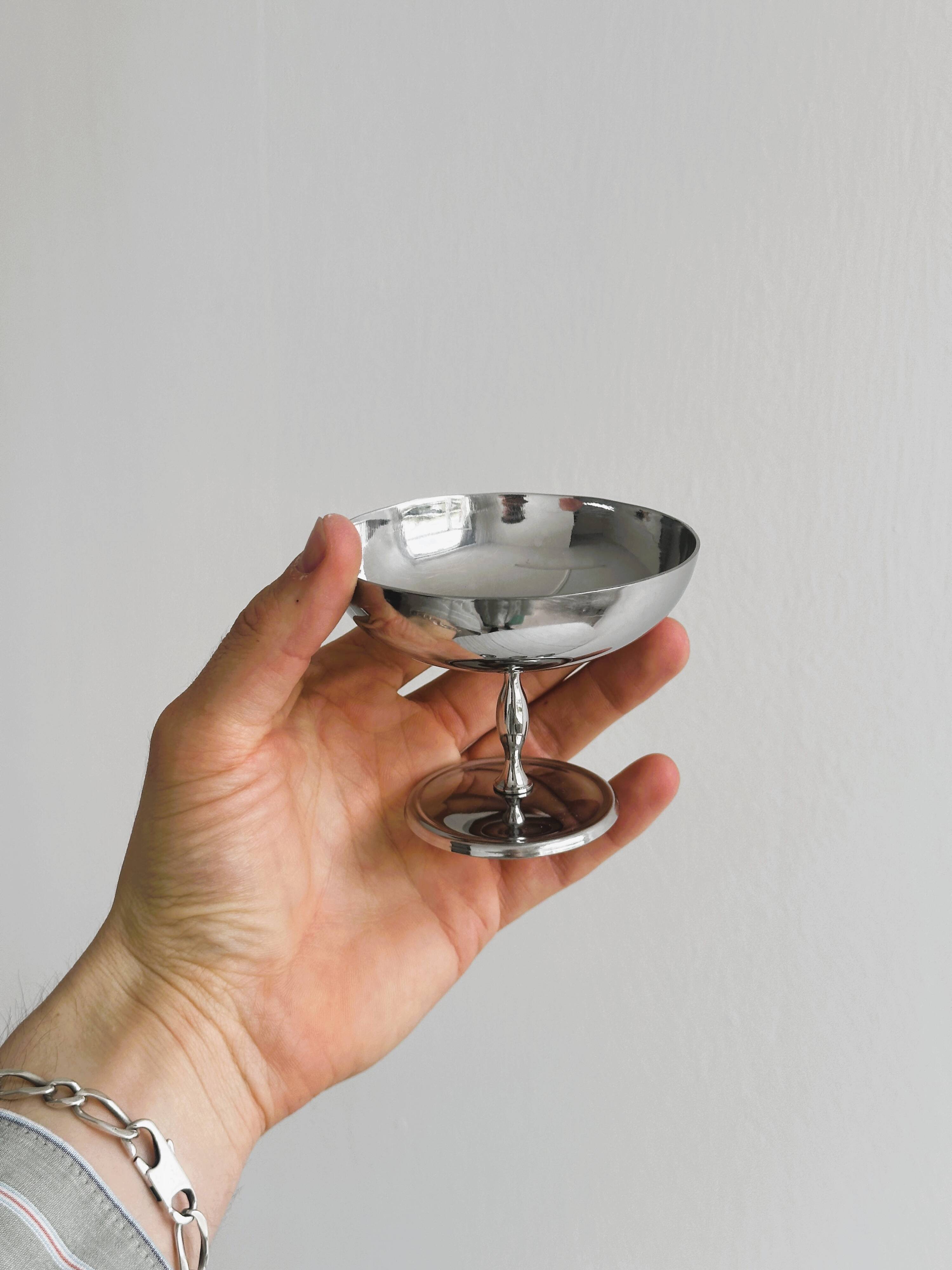 6 shiny stainless steel dessert bowls