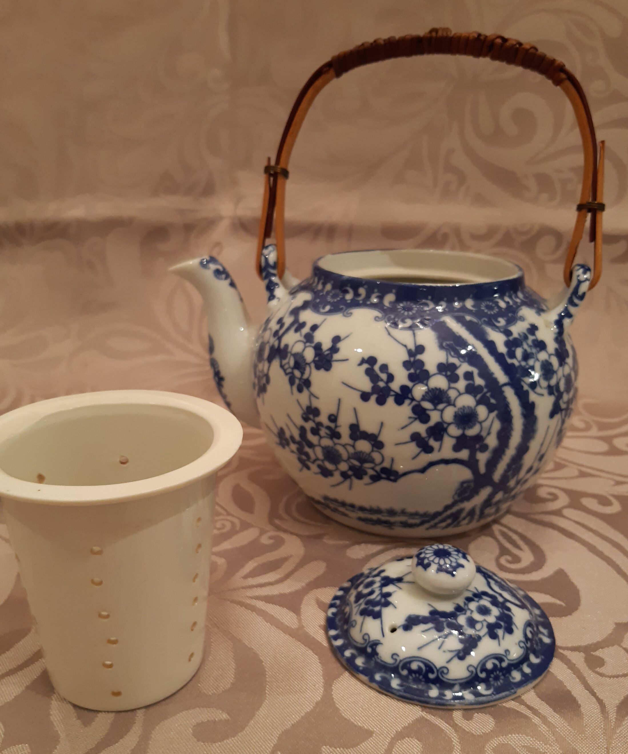 Tea set, 8 cups, fine porcelain from Japan, 40s/50s