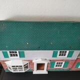 Maison de poupée miniature
