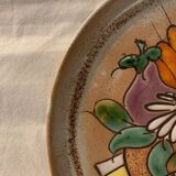 Assiette en céramique Vallauris décor légumes