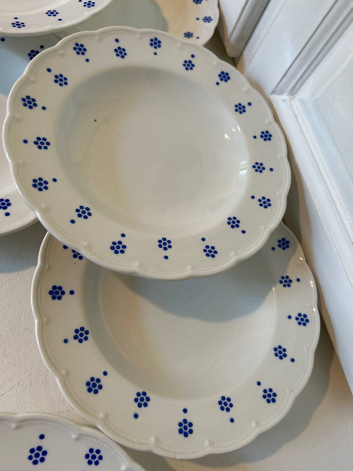 Set of 10 Boch La Louvière soup plates