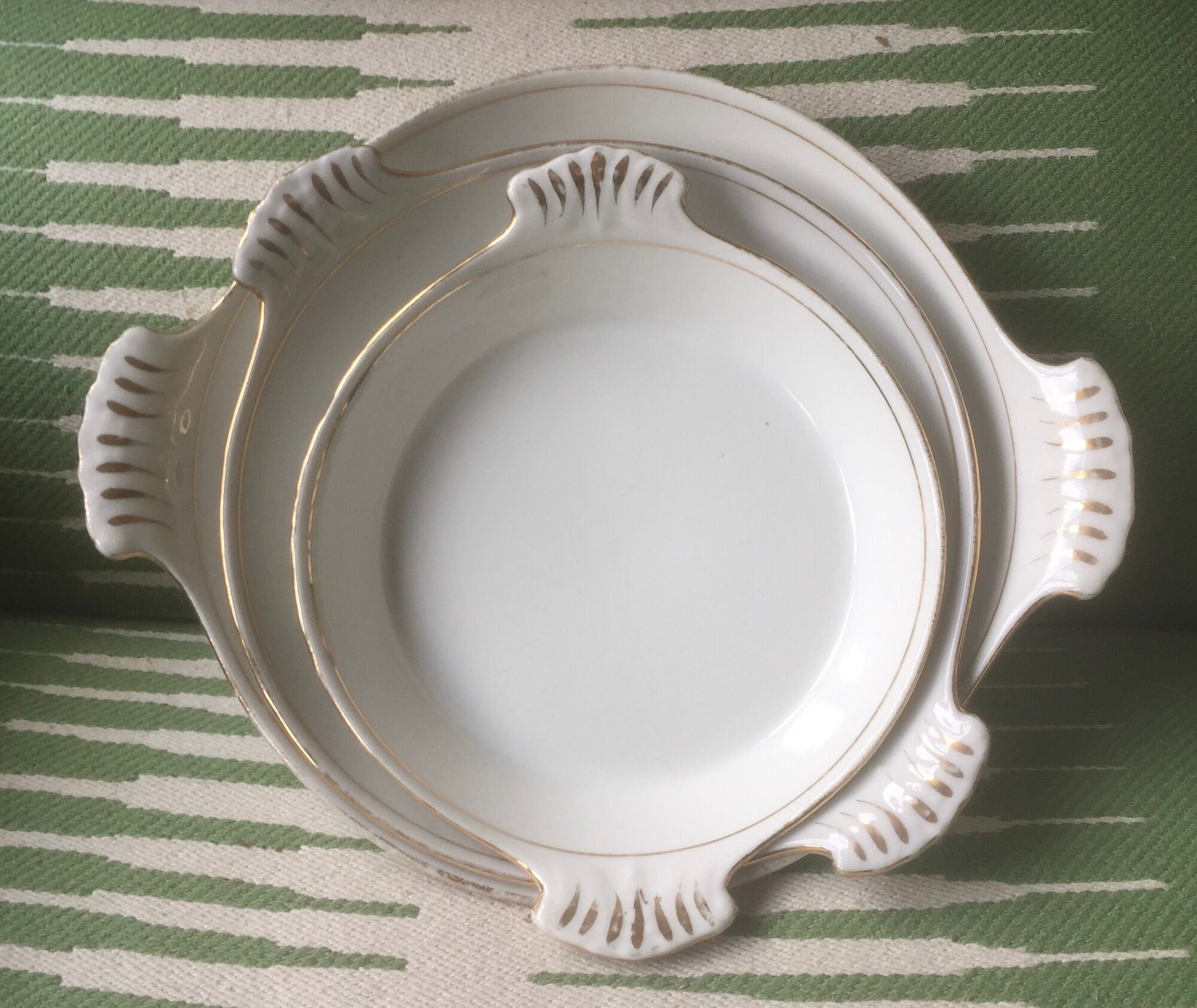 3 dishes with trundle fire - porcelain - white / gilded fillet - vintage -