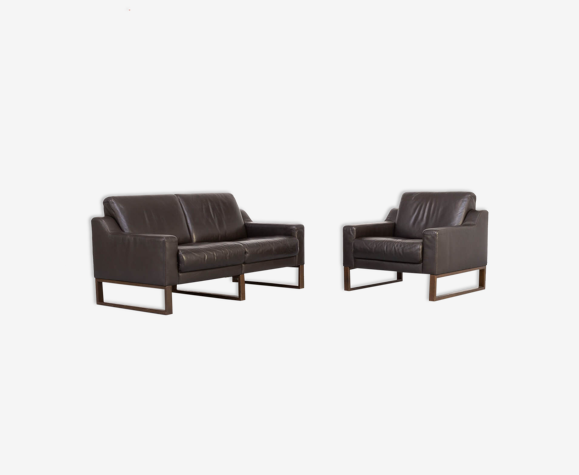 Canapé deux places et fauteuil en cuir brun 1990
