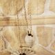 Suspension opaline monte et baisse