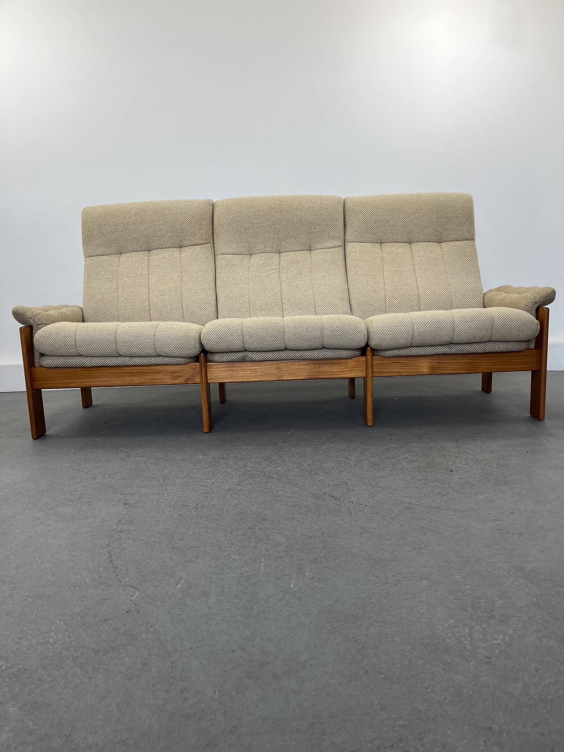 Svend Skipper Mobel Skippers Danish Mid-century Beige ,teak Sofa,1960s