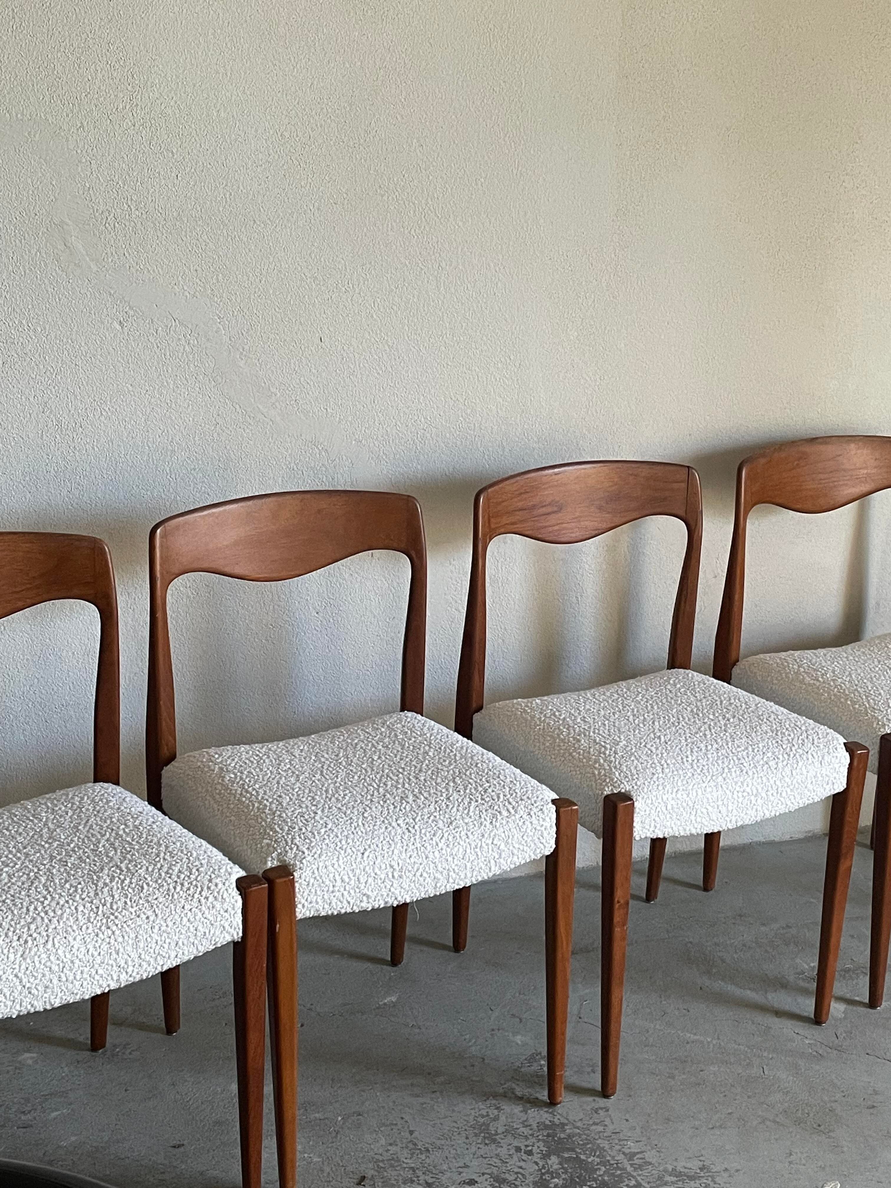 4 chairs
