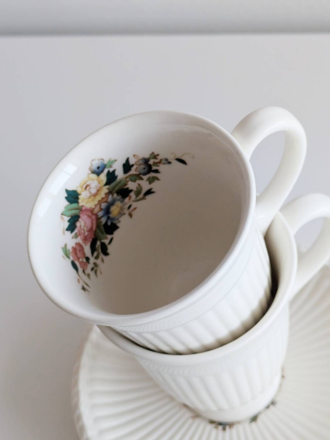 2 vintage '60 Wedgwood mugs. Conway model.